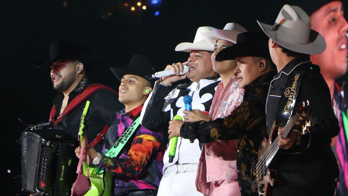 Grupo Firme 'explota' contra su público en Veracruz | Especial
