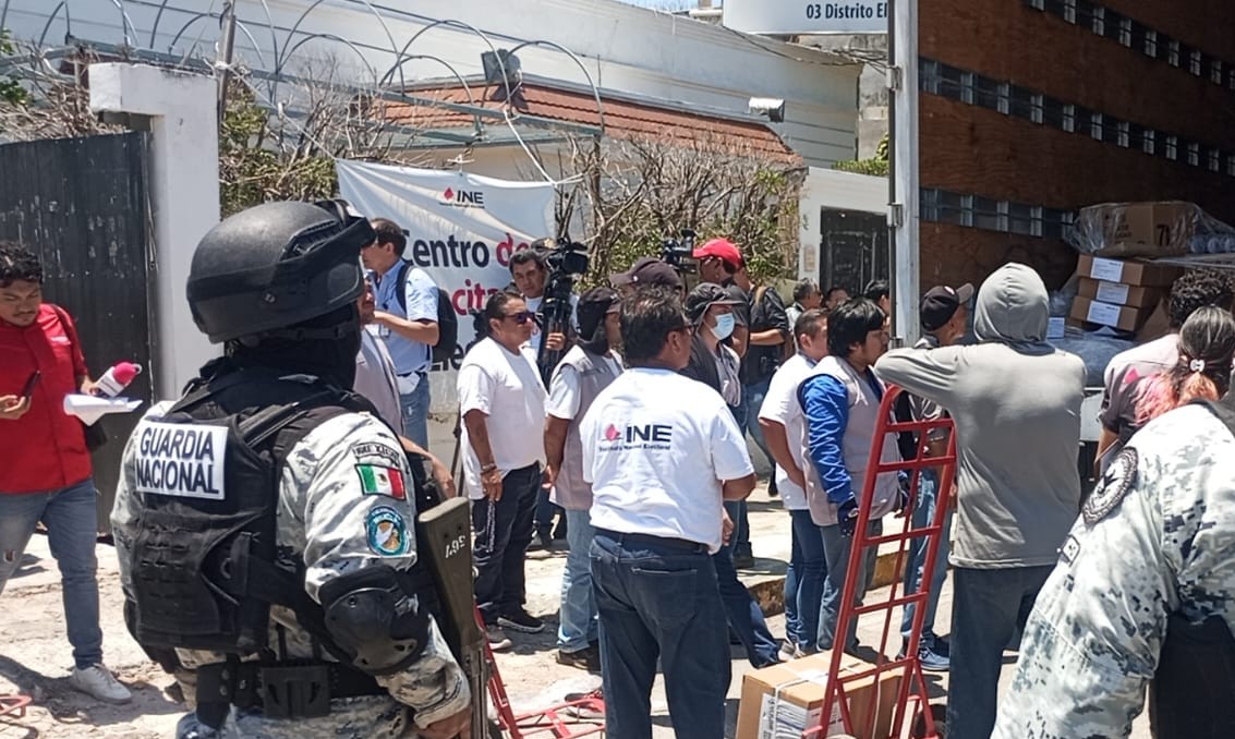 La Guardia Nacional custodió la entrega de boletas en Yucatán rumbo a la elección judicial. | Foto: