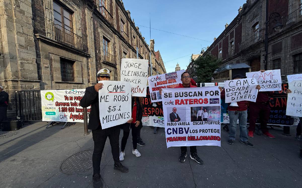 Inversionistas protestan en CdMx conta financiera | Ramón Ramírez