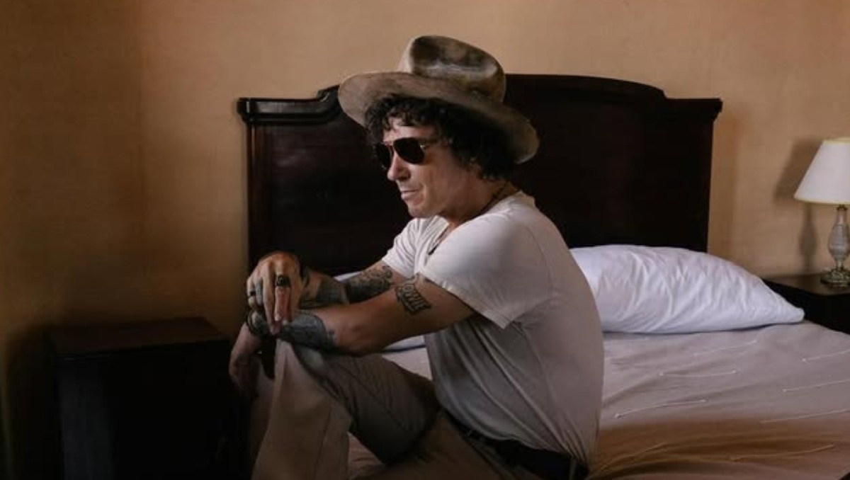 La relación de Enrique Bunbury con las redes sociales
