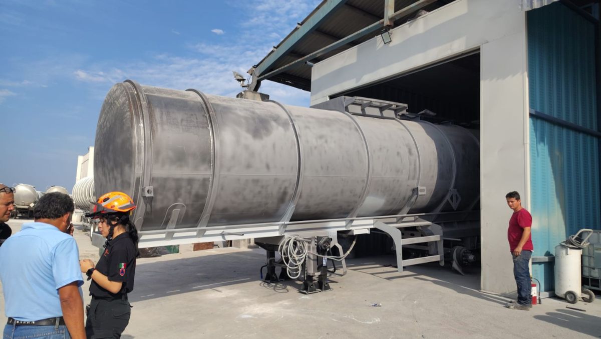 El percance se registró en una empresa de tanques para transporte pesado en Guadalupe. | Especial.