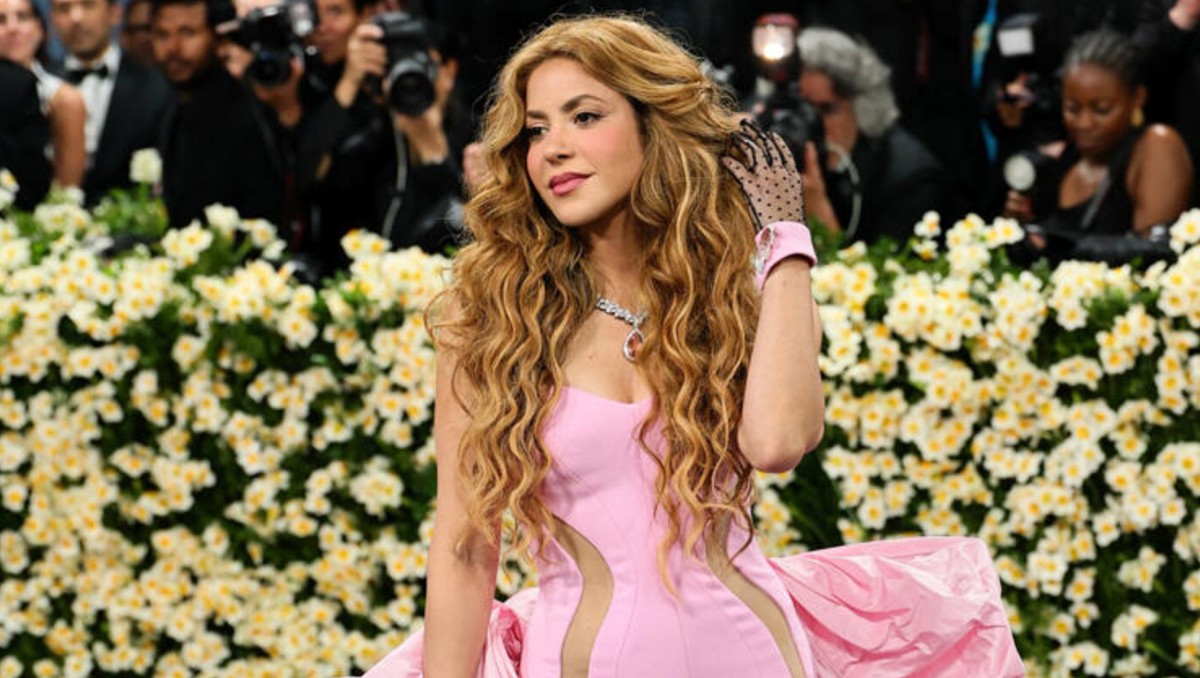 Shakira en medio de polémicas por su atuendo en la Met Gala 2025. | Especial.