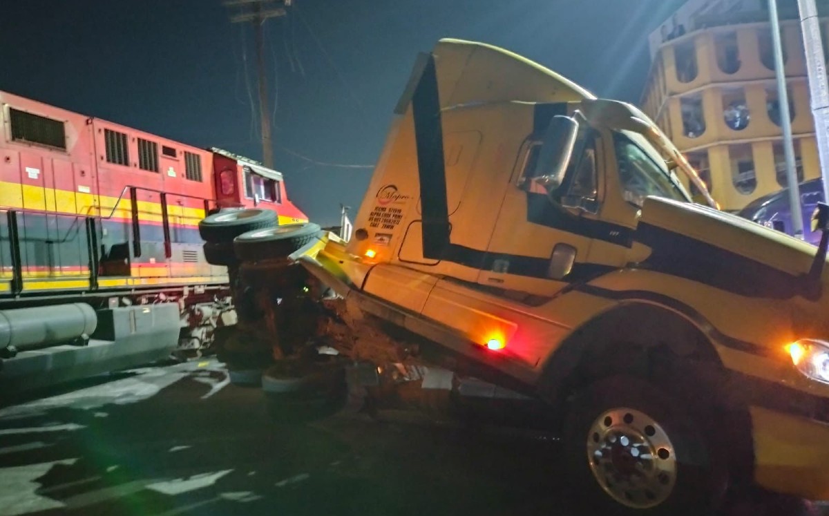 El tráiler, transportaba residuos de jugo de naranja.