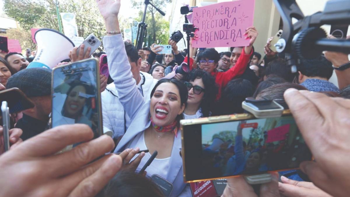 Eréndira Fierro llamó a la unidad para que esta contienda universitaria tenga un final democrático, histórico y trascendente. | Foto: Tania Contreras