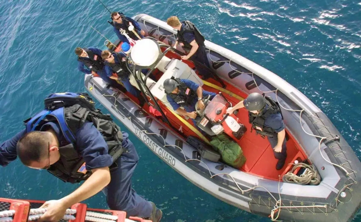 Cinco personas fueron acusadas por autoridades federales como responsables del intento de cruce marítimo. | Foto: EFE