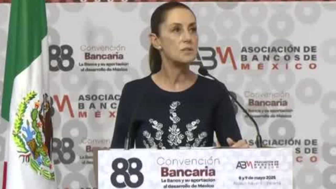 En la Convención Bancaria, Sheinbaum destaca solidez de la economía ante el escenario internacional