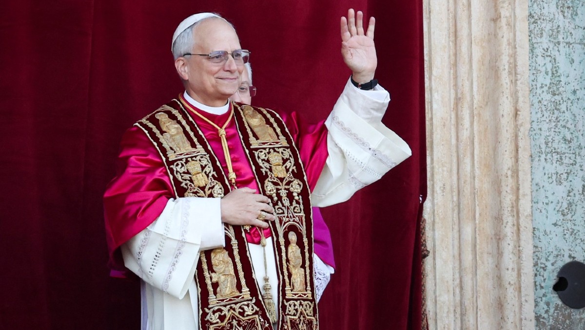El Papa pronunció sus primeras palabras desde la Plaza San Pedro