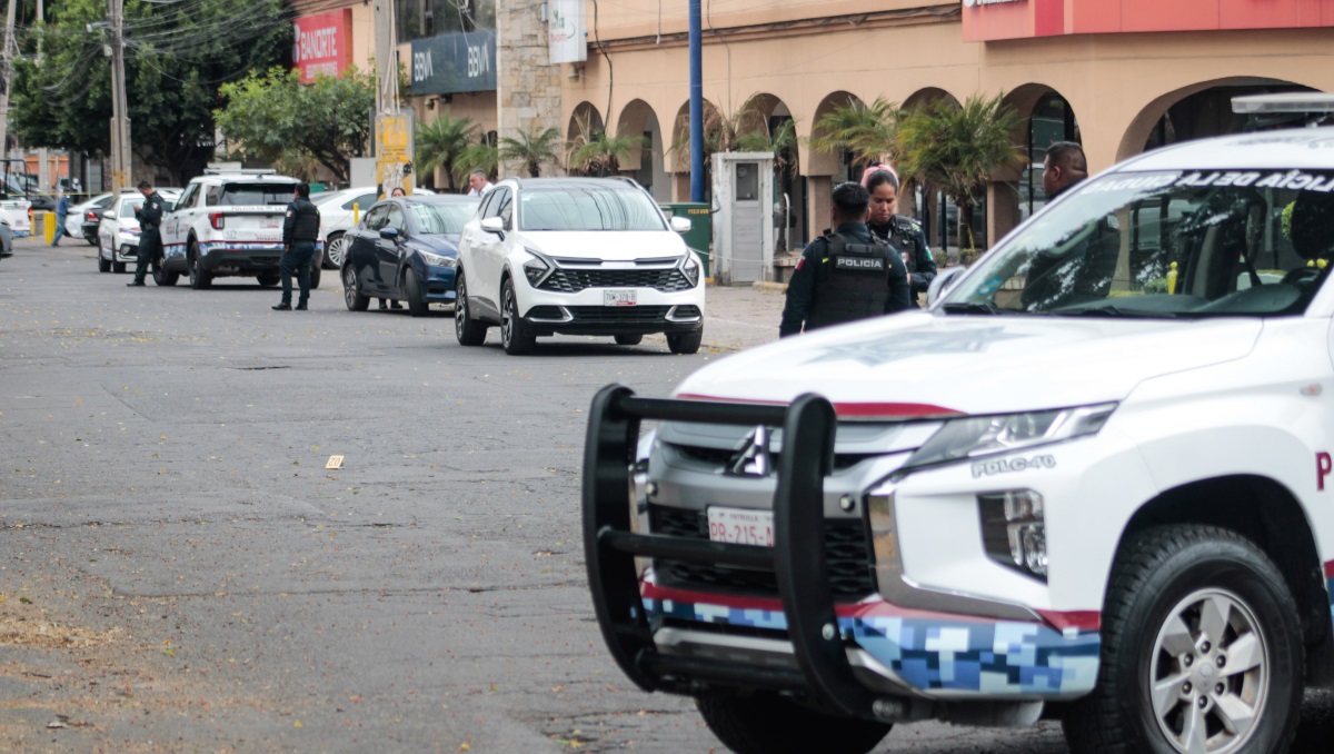 Asaltos a cuentahabientes en Puebla deja dos heridos de bala | EsImagen