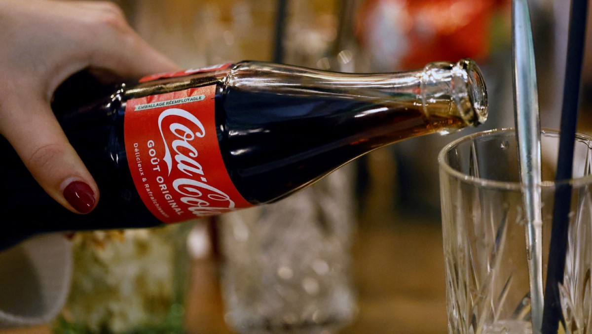 Actualmente en EU se utiliza jarabe de maíz de alta fructosa para endulzar el producto.  Foto: Reuters