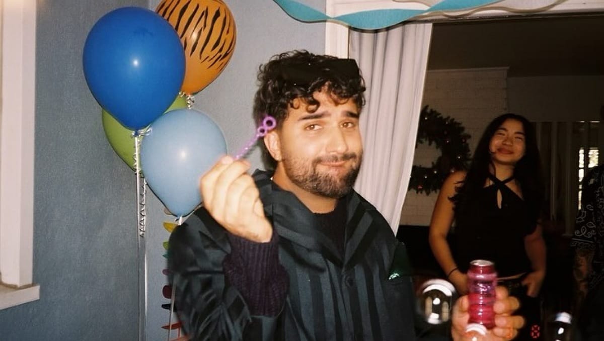 Él es Ernesto Casillas, maquillista mexicano detrás del gran look de Zendaya en la Met Gala 2025