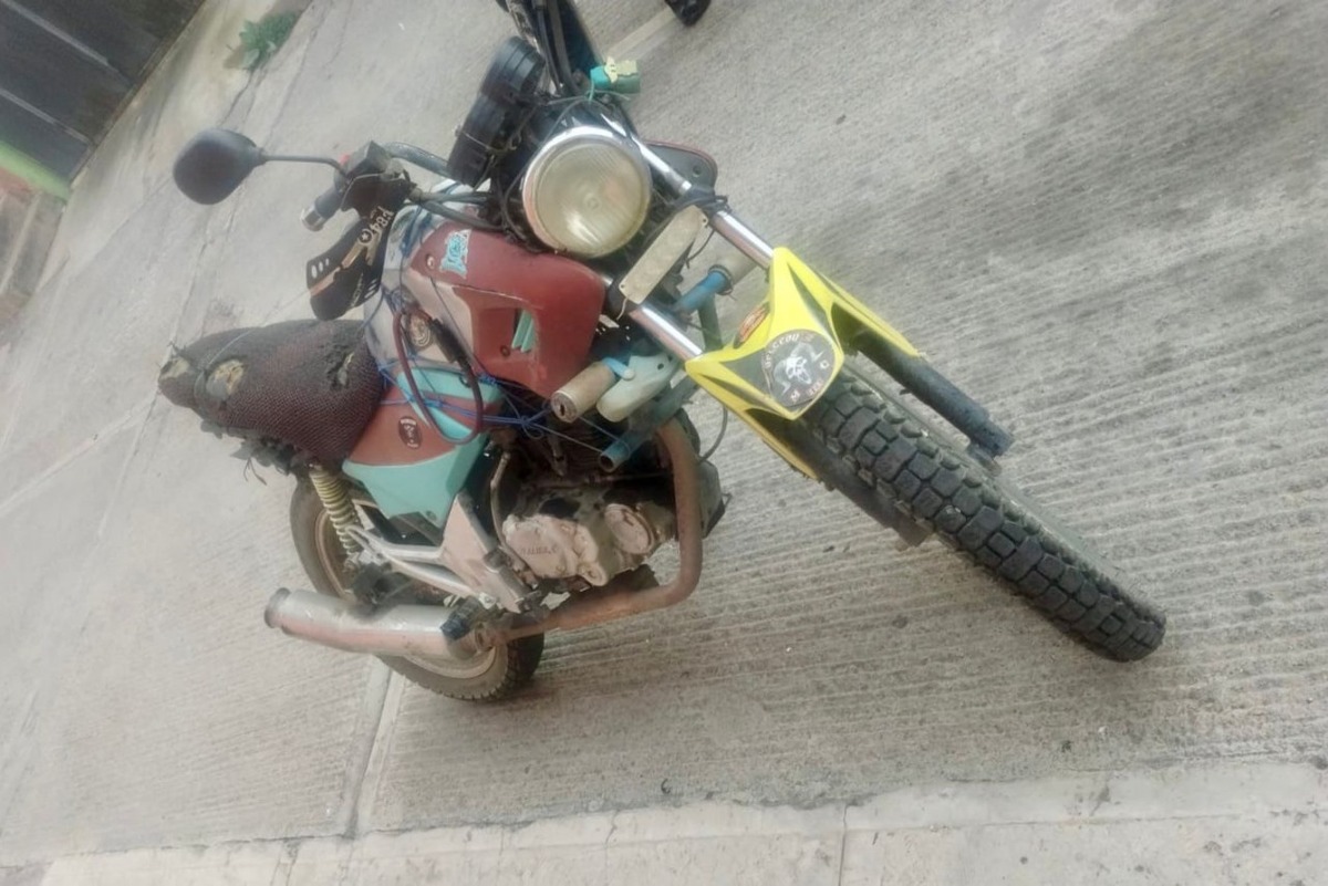 Encontraron la motocicleta marca Italika abandonada. (Cortesía)