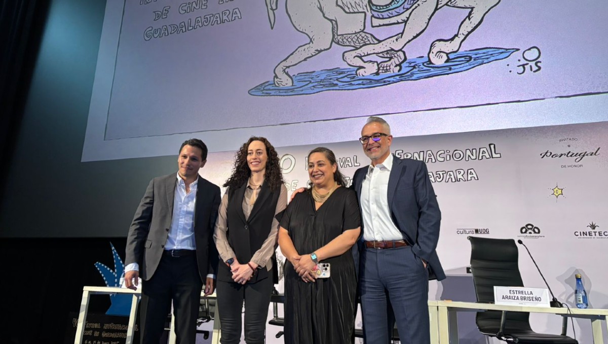 Estrella Araiza y Guillermo Gómez Mata presentan la programación del FICG 2025 en Guadalajara. (Foto: Ricardo Valdivia)
