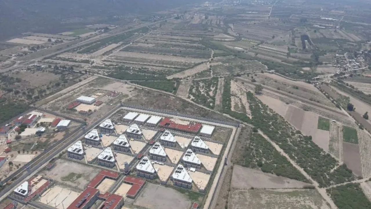 Se fuga reo de penal de San Francisco Tanivet; activan fuerte operativo