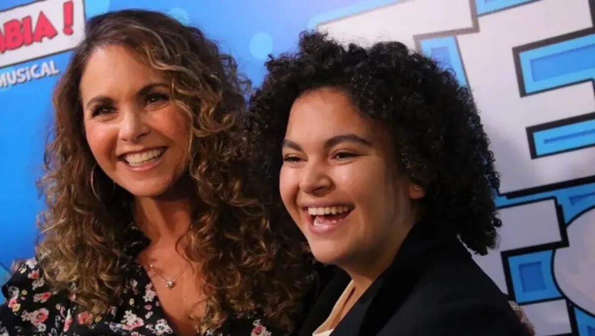 Lucero defiende a sus hijos e hijos de famosos tras ser llamados "nepo babies"