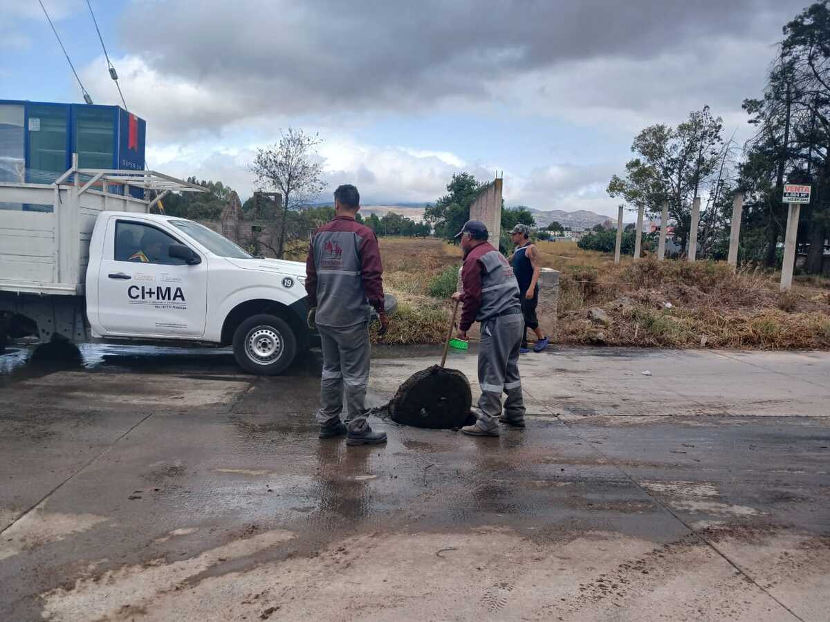 Realizan trabajos de limpieza y desazolve. (Cortesía)