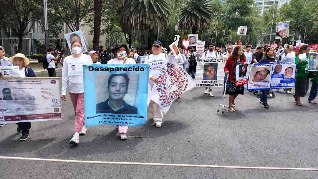 Colectivos de madres buscadoras en Paseo de la Reforma. | Foto: Jorge Becerril