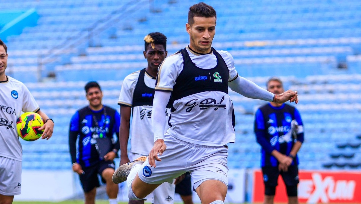 Danilo Santacruz, delantero de la Jaiba Brava.