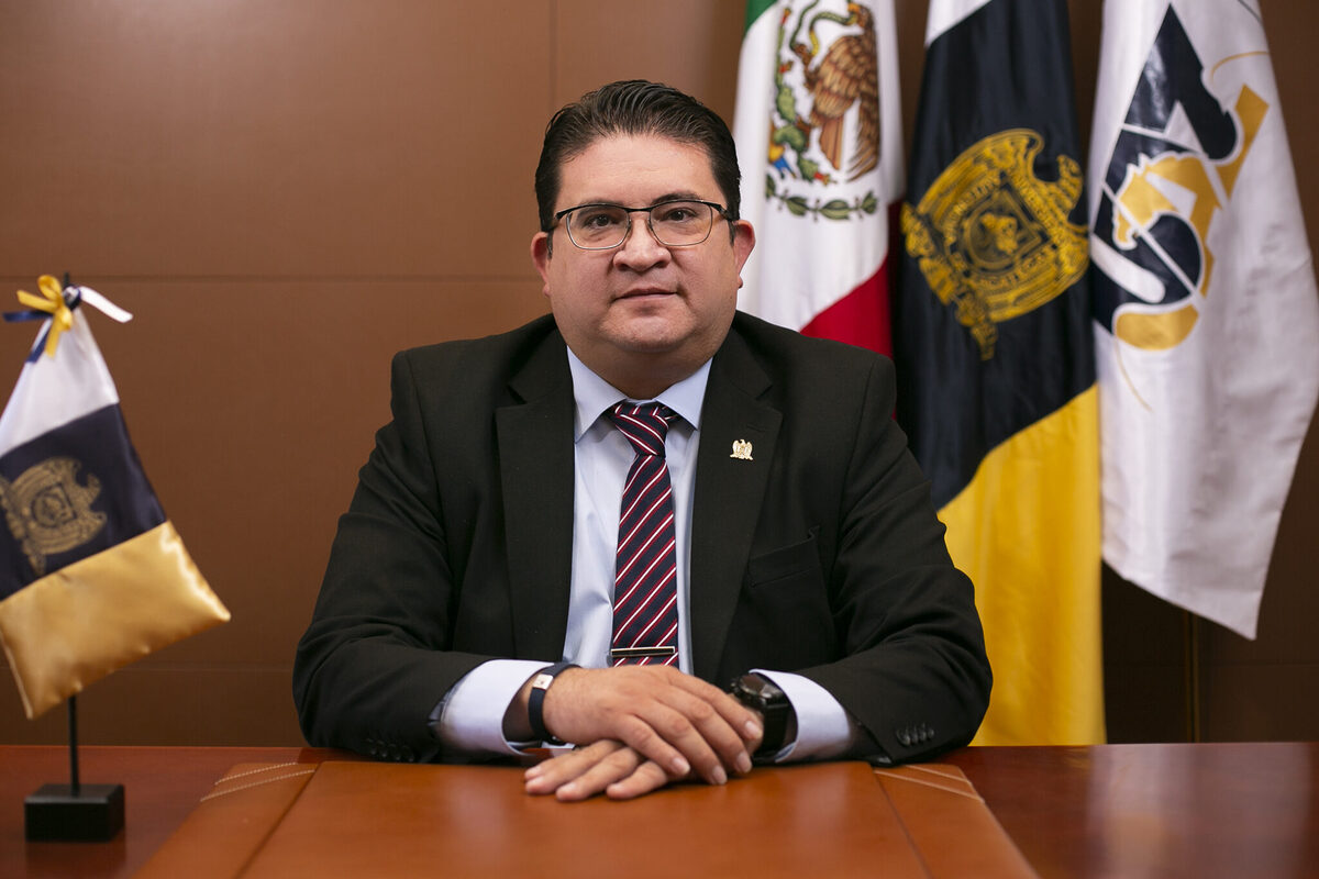 La orden judicial fue ejecutada por elementos de la Policía de Investigación. (Foto: UAZ)