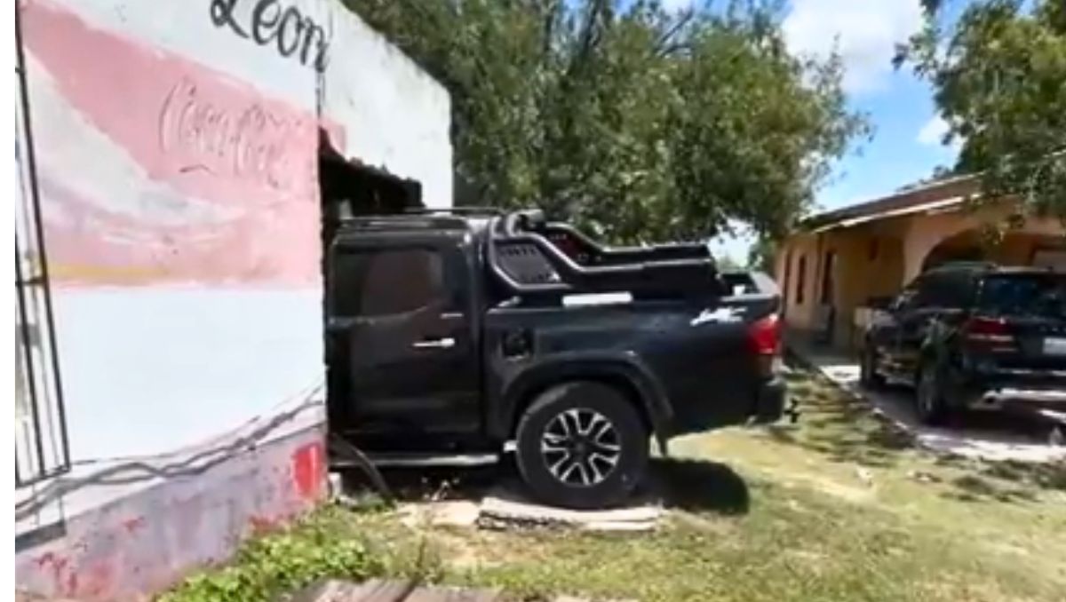 Los vecinos intentaron linchar al conductor que presuntamente atropelló al joven. (Telediario reynosa)