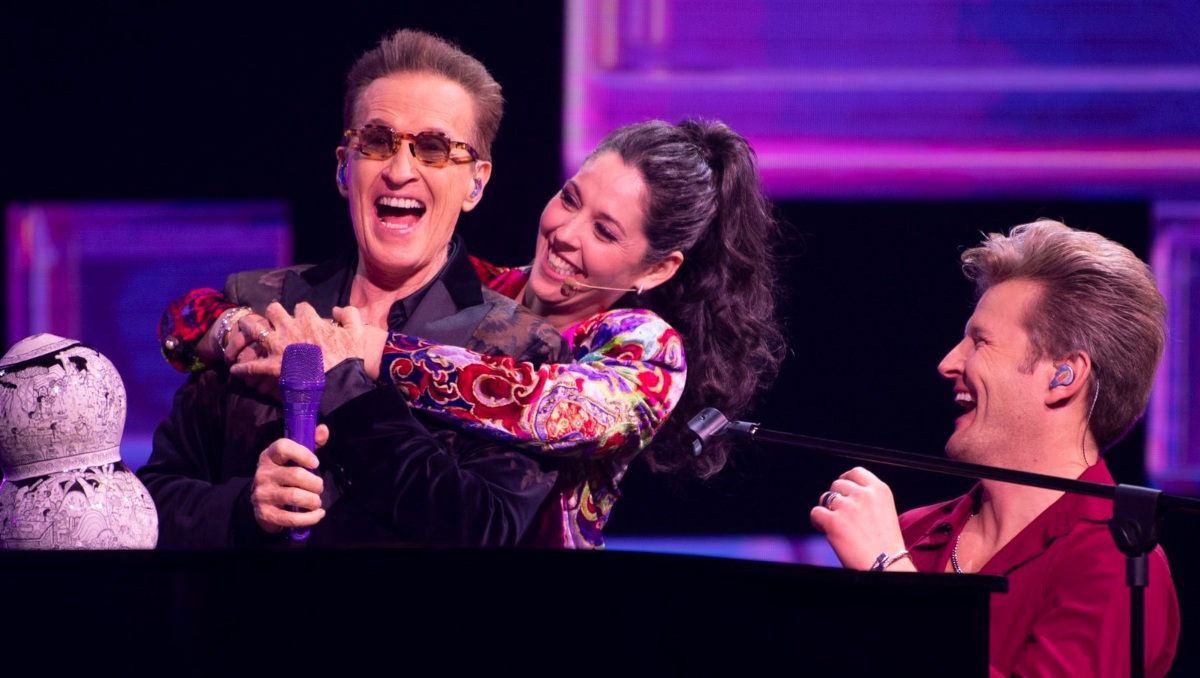 Alexander Acha y su familia le dedican canción a su mamá en Juego de Voces | Redes
