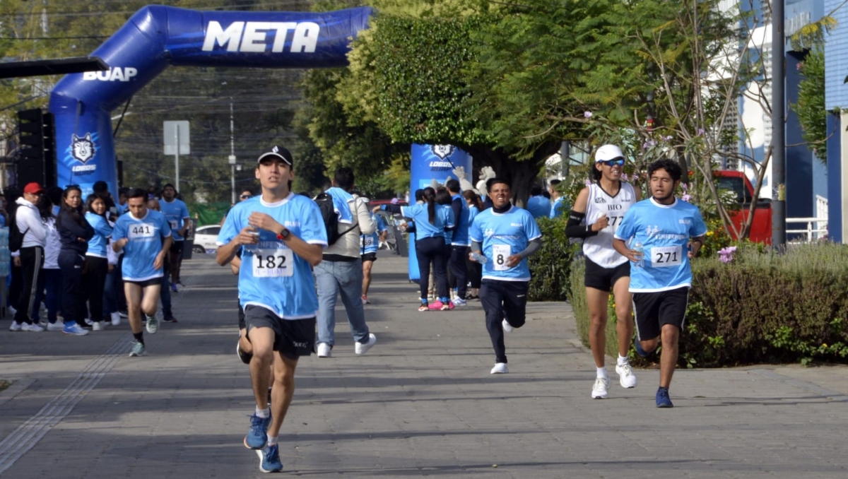 BUAP realiza carrera del Día Internacional de la Enfermería 2025 | Especial