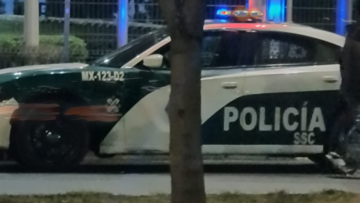 Los conductores fueron trasladados a distintos hospitales, ya que también resultaron lesionados. (Especial)