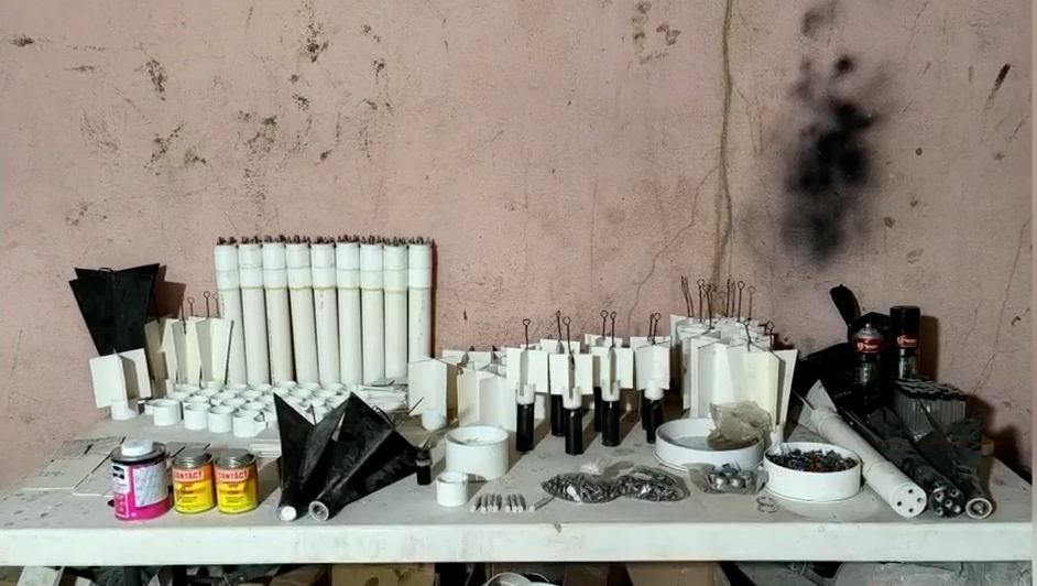 En Apatzingán aseguran fábrica de explosivos caseros