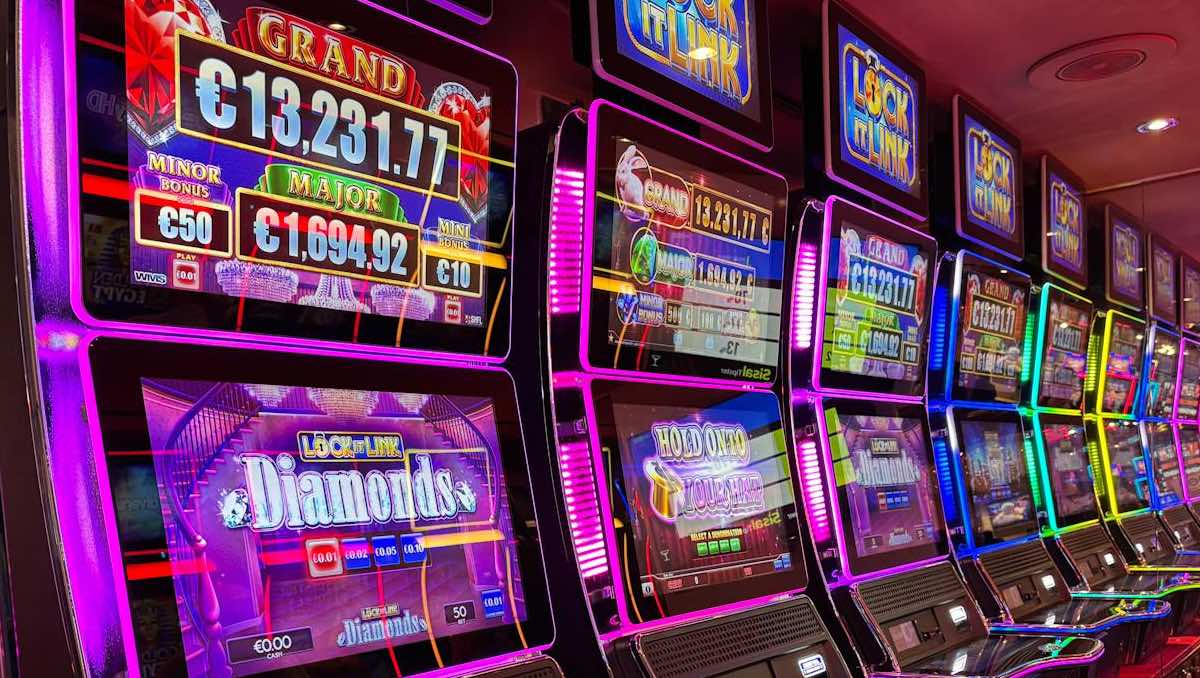 Mujer muere en pleno casino. | ESPECIAL