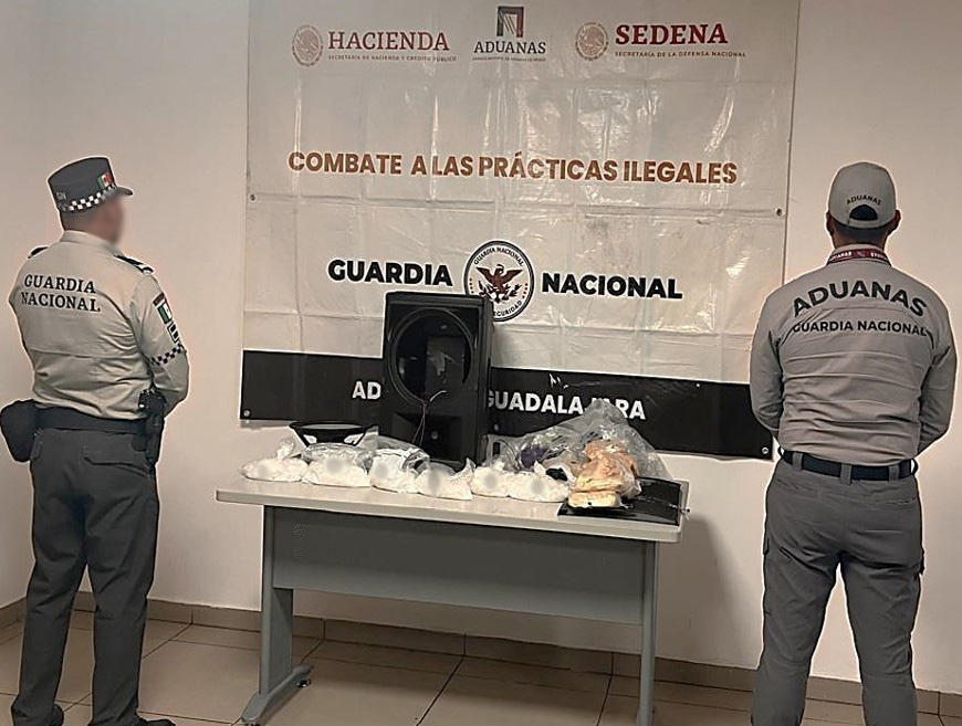 Aseguran  3 kilos de metanfetamina en aeropuerto de Guadalajara | SSPC