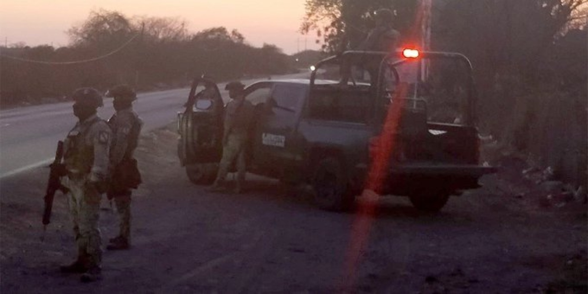 Enfrentamiento armado entre civiles y elementos del Ejército Mexicano en el poblado El Carrizalejo.