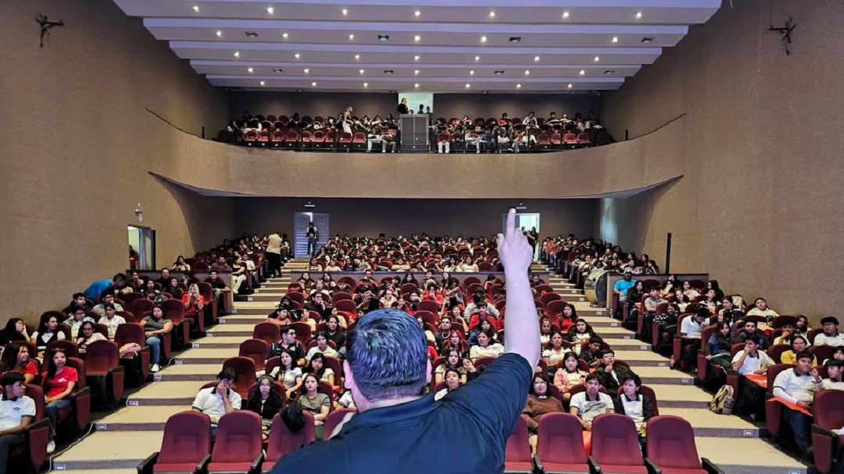 Fueron 540 alumnos entre preparatorias y universidades del la región. (cortesía)