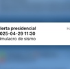 Los mensajes de alerta se enviaron a los celulares durante el simulacro. | Especial