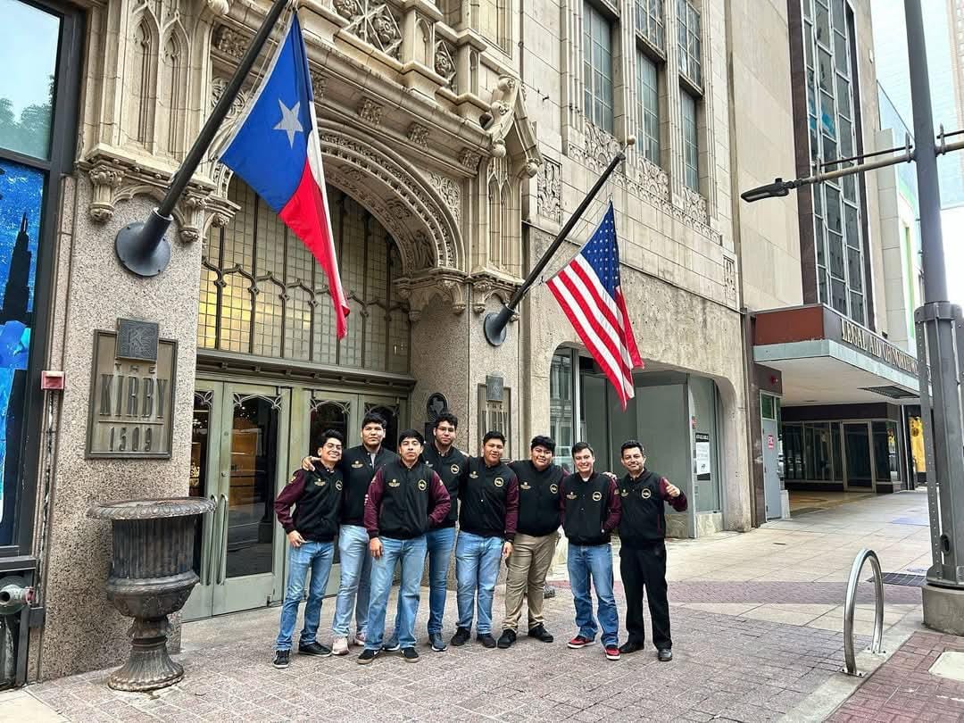 Alumnos participantes de la UTHH. (Cortesía)
