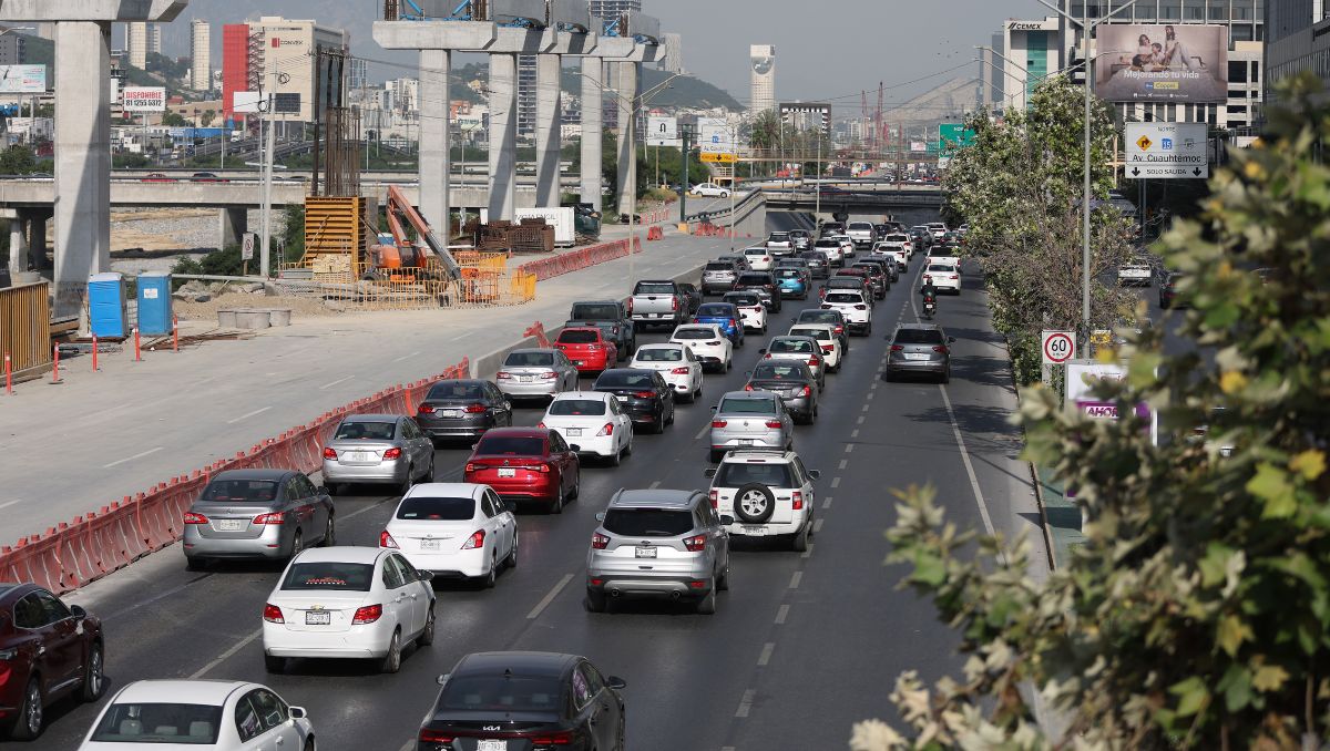 Avenida Constitución en el municipio de Monterrey / Jorge López.