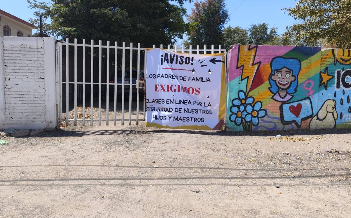 Maestros exigen clases en línea en Sinaloa | Manuel Aceves