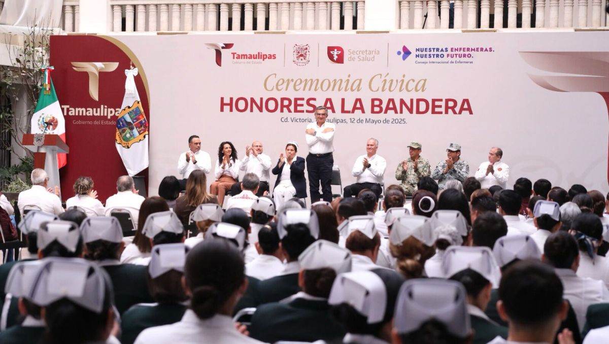 Por motivo del Día Internacional de la Enfermería se encabezó una ceremonia cívica en el Palacio de Gobierno de Tamaulipas. (Cortesía)