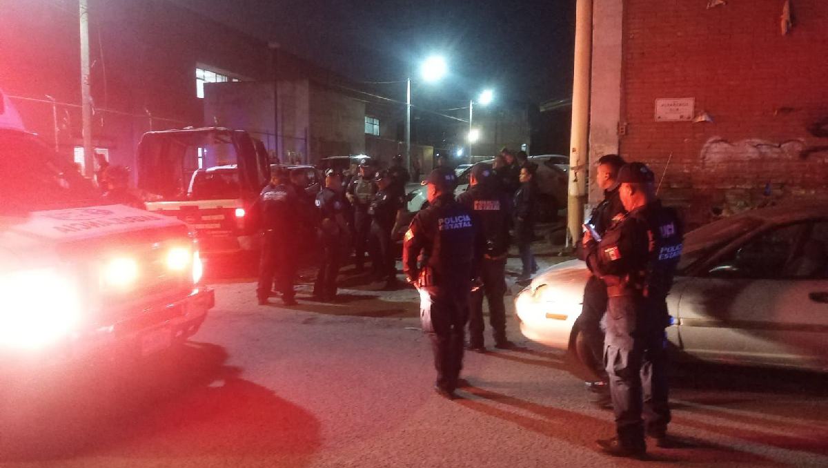 Policía atiende intento de robo afuera de la Clínica 67 del IMSS. Foto: (Especial)