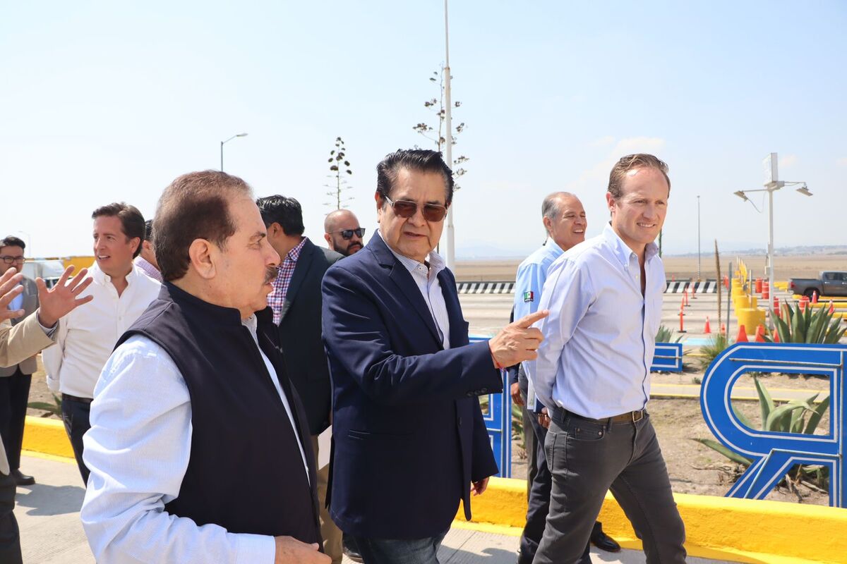Autoridades de cuatro estados y empresario buscan reforzar seguridad en la autopista del Arco Norte