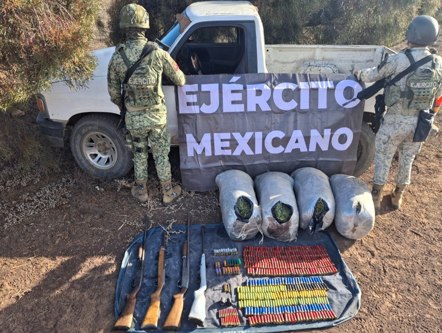 Autoridades localizaron un vehículo con armas y mariguana en Baja California. | SSPC