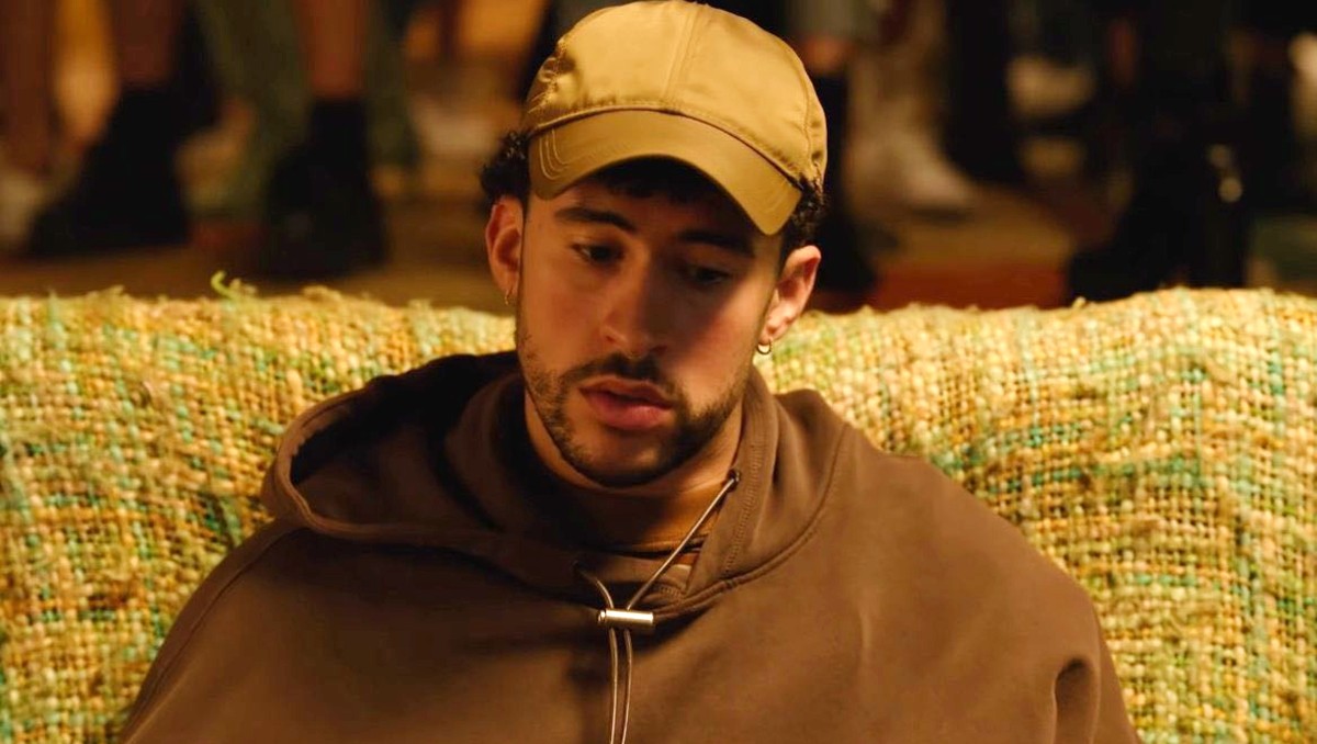 Bad Bunny revela cuál de sus canciones lo hace llorar