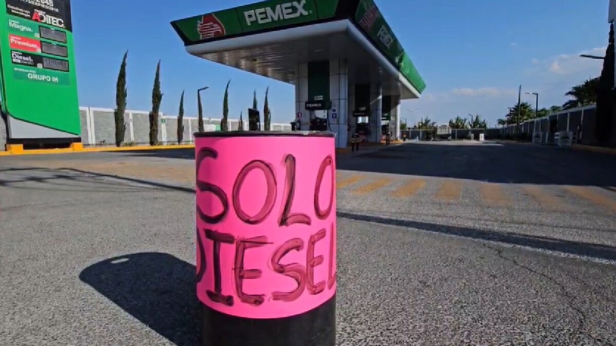 Varias estaciones de Pachuca reportan retraso en el suministro de gasolina