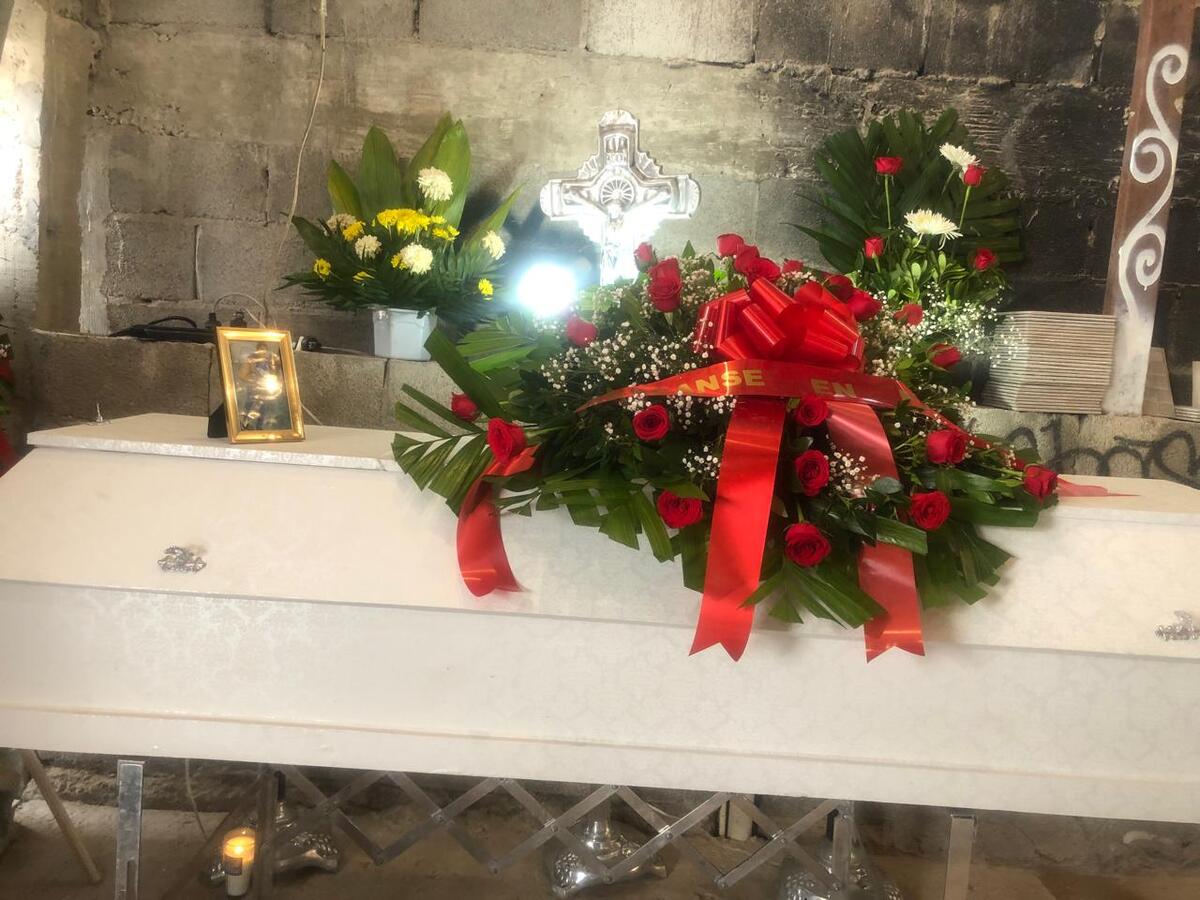 Los familiares de Tania llevaron a cabo su velorio este miércoles. | Foto: Especial