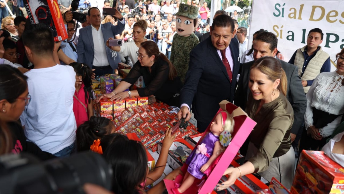 Inicia campaña de desarme voluntario en Puebla; hay dinero y juguetes | EsImagen