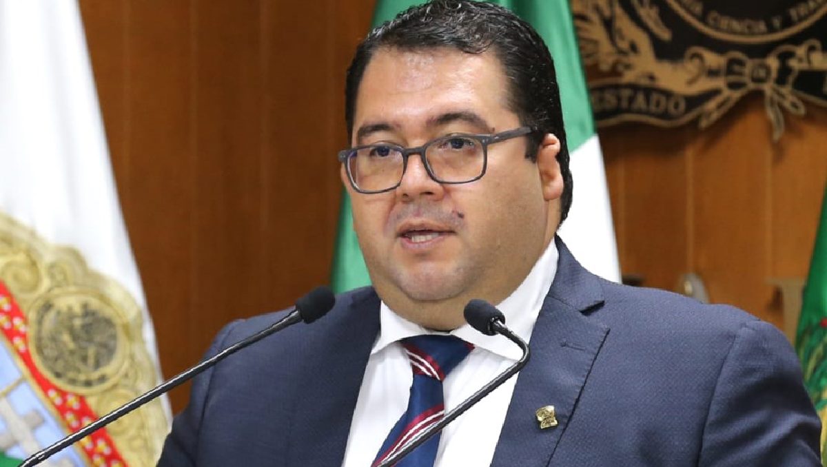 Isidro Rogel Fajardo obtuvo 62 votos de las y los consejeros universitarios. | Foto: Bernardo Jasso