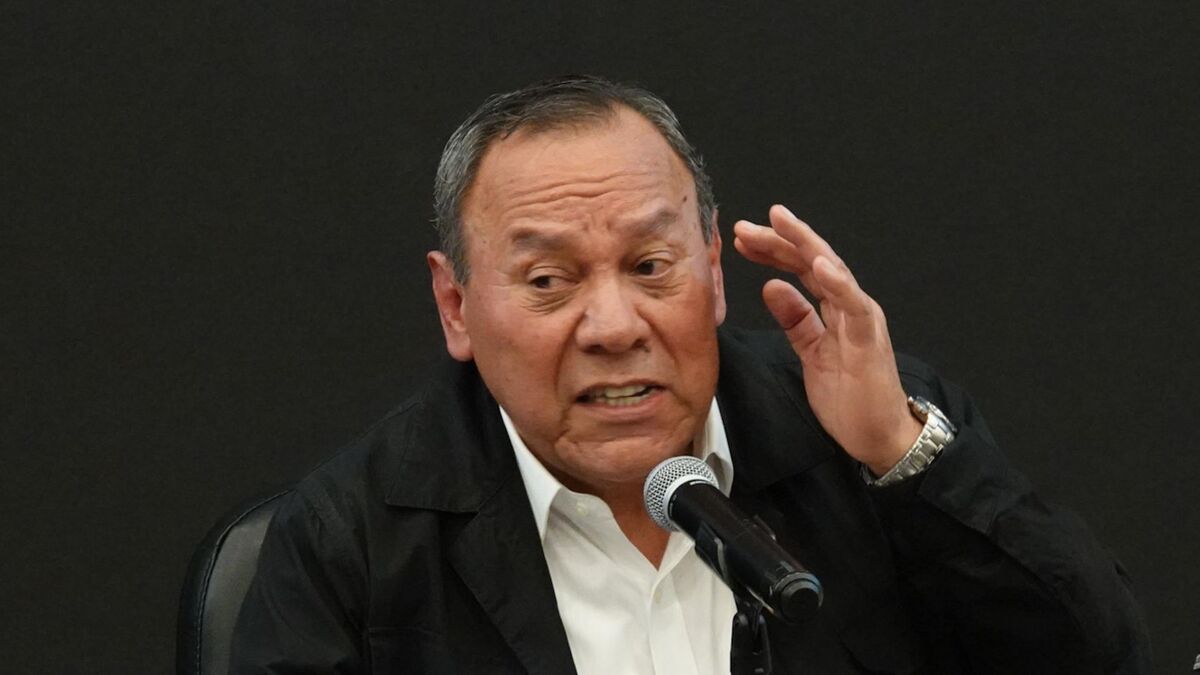 México vive una "dictadura con ropajes democráticos", advierte Zambrano