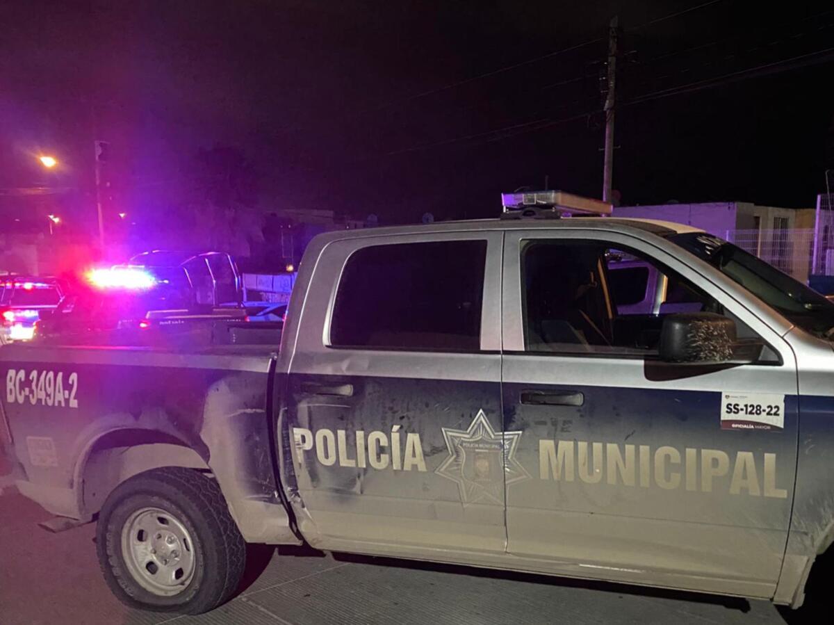 Mando policial encabezó secuestro en patrulla oficial; fue arrestado tras persecución | Especial