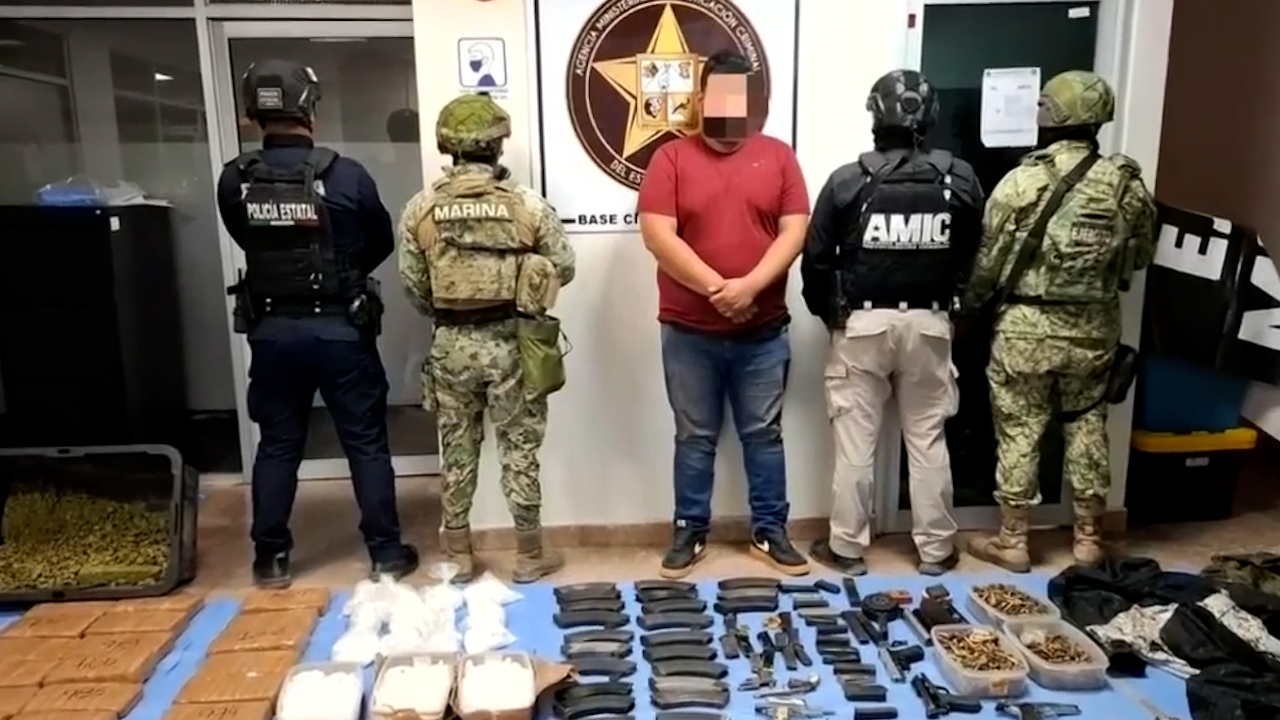Marina asegura arsenal y detiene a líder del grupo delictivo 'La Paz en Ciudad Obregón