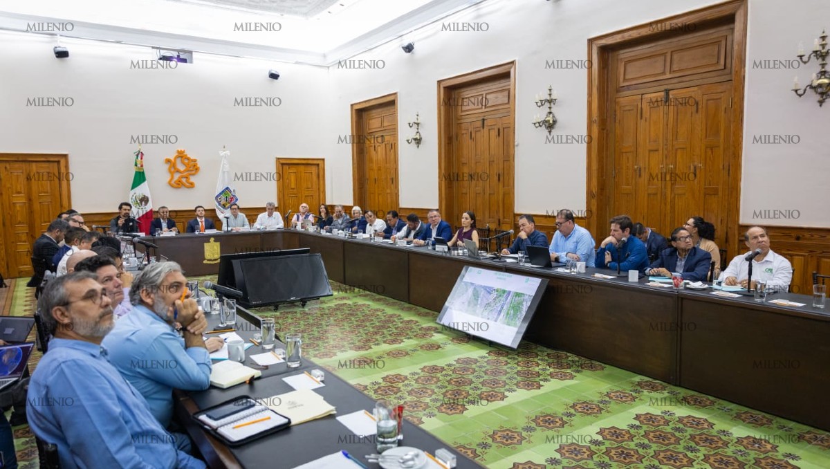 Este miércoles se reunió el gobernador Samuel García con autoridades del Gobierno Federal. Foto: Especial