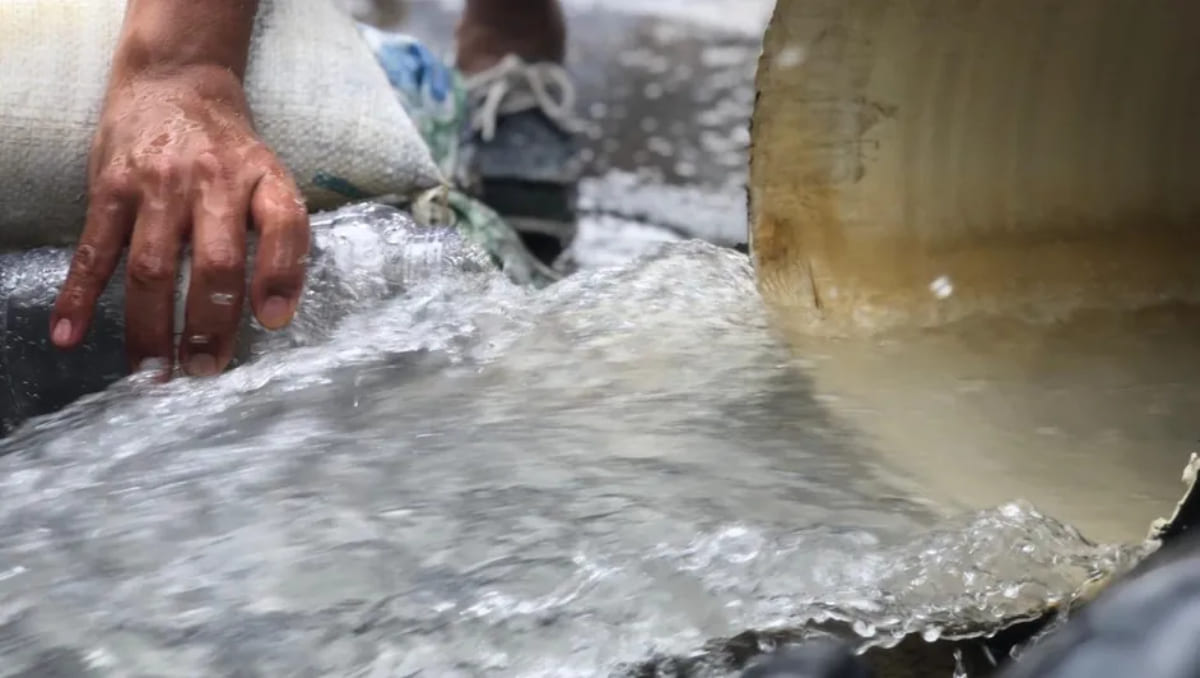 Qué hay detrás del negocio ilegal del agua | Especial