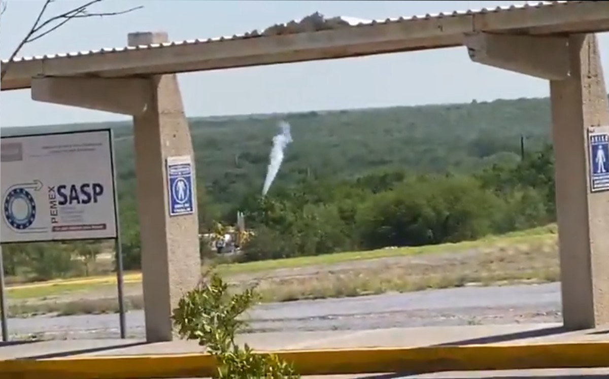 Reportan fuga de gas en la Estación de Compresión Caracol en Reynosa.  | Cuenta de X @Jesusmanuelarm9